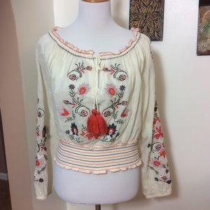Chelsea & Violet Embroidered Peasant Top NWT SizeL